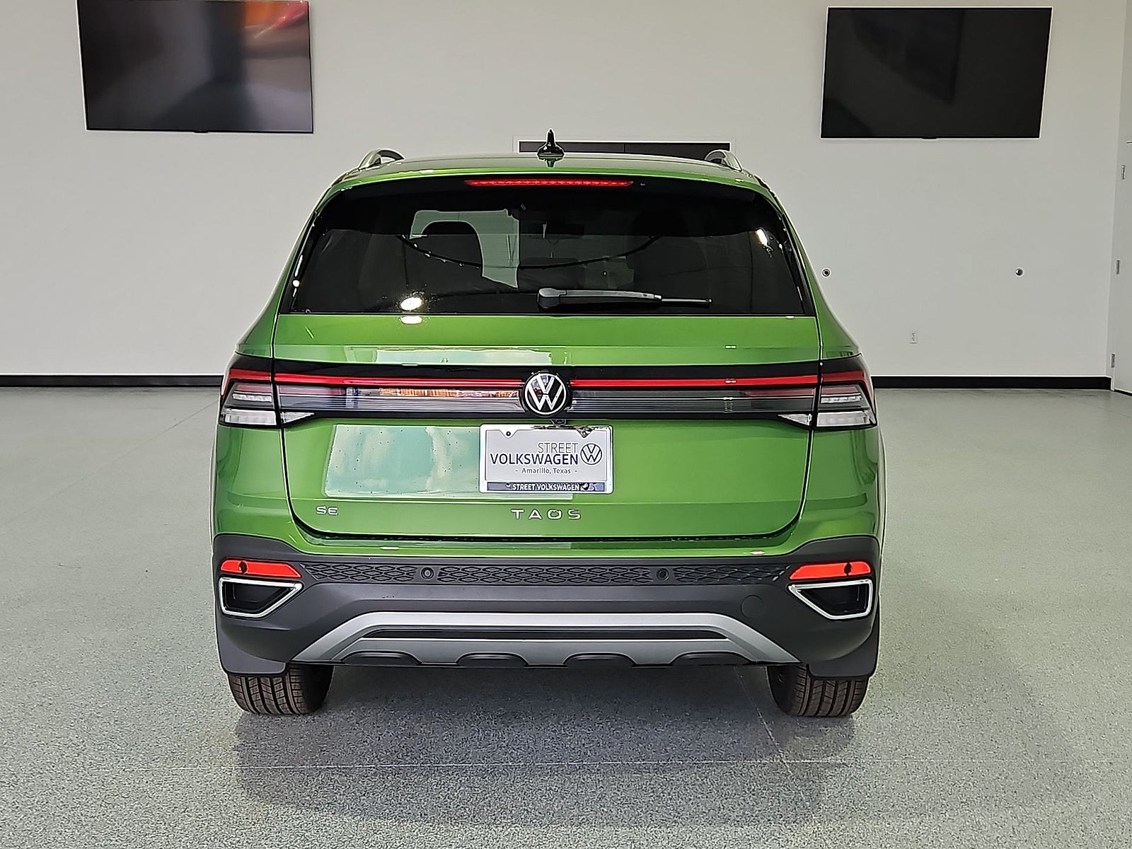 2027 Volkswagen Taos SE