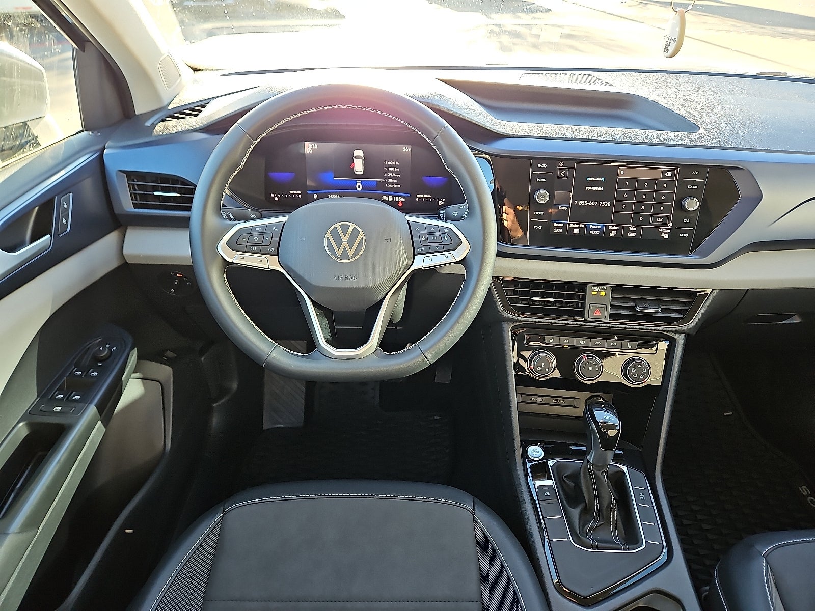 2023 Volkswagen Taos 1.5T SE