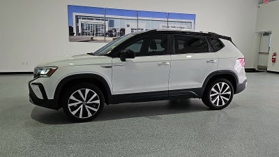 2023 Volkswagen Taos 1.5T SE