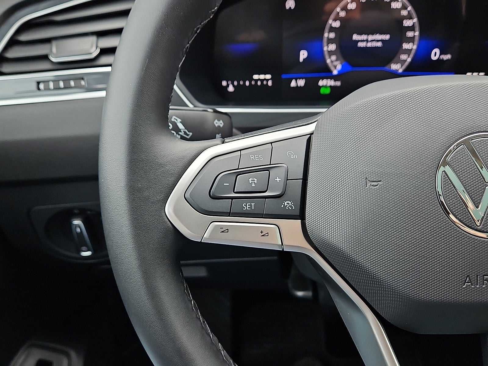 2024 Volkswagen Tiguan 2.0T Wolfsburg Edition