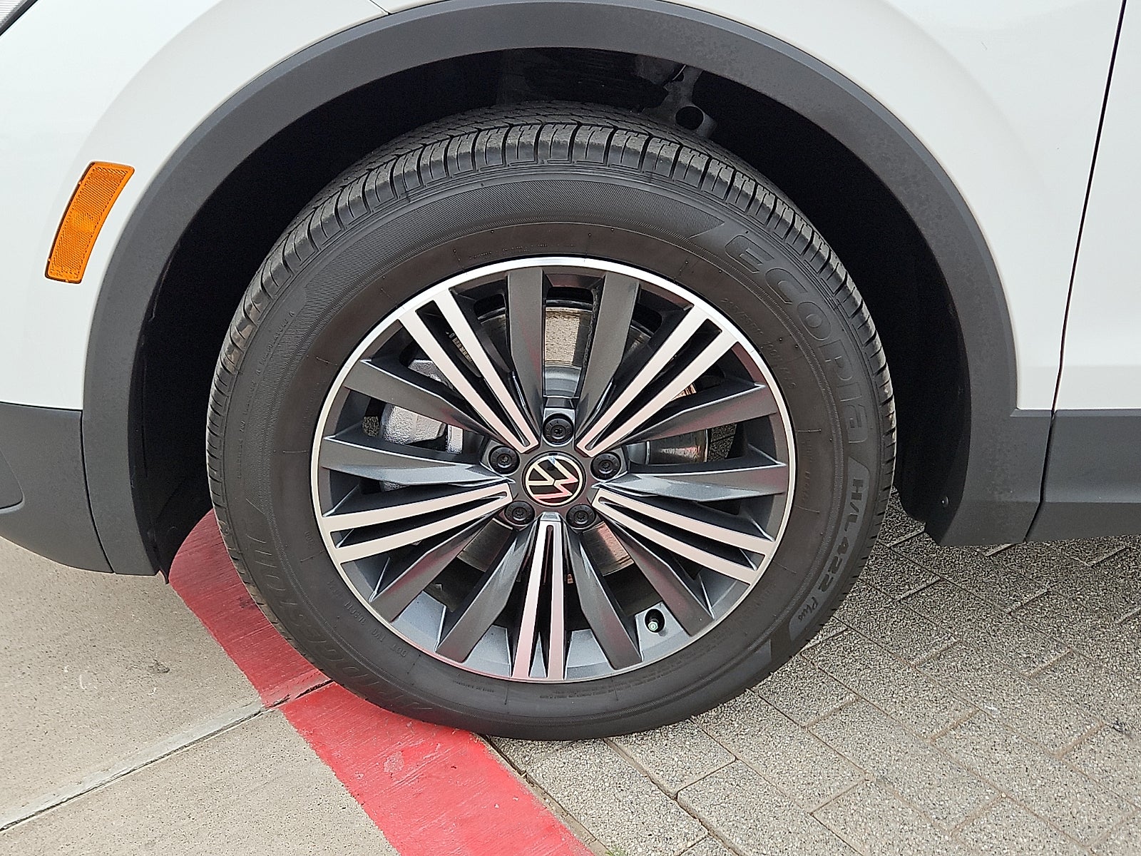 2024 Volkswagen Tiguan 2.0T Wolfsburg Edition