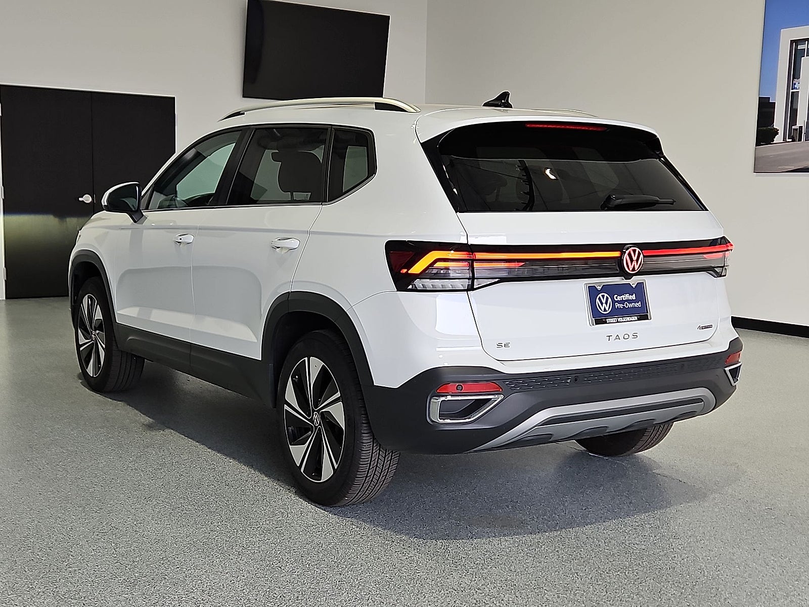 2025 Volkswagen Taos 1.5T SE