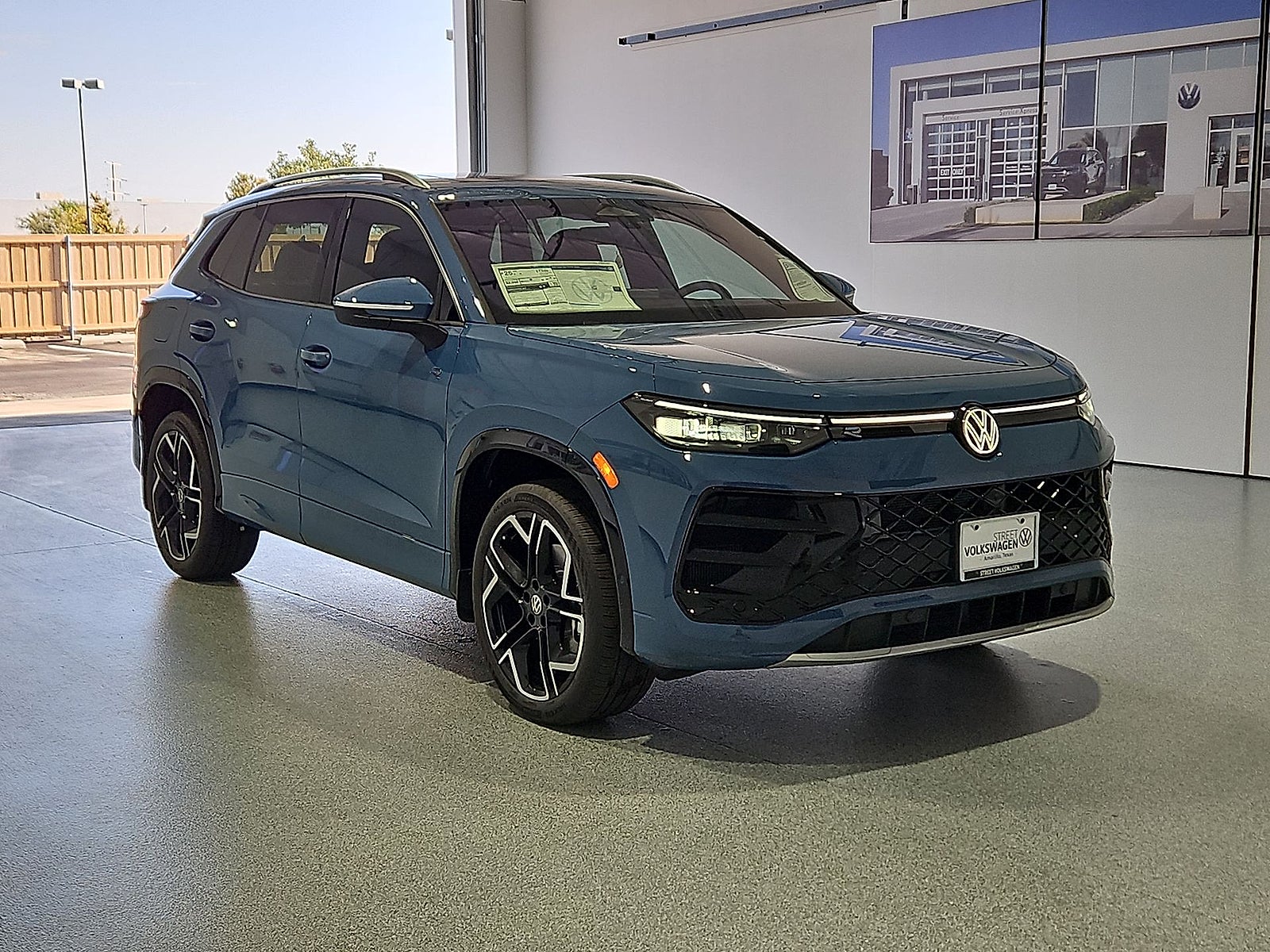 2026 Volkswagen Tiguan SEL R-Line Turbo