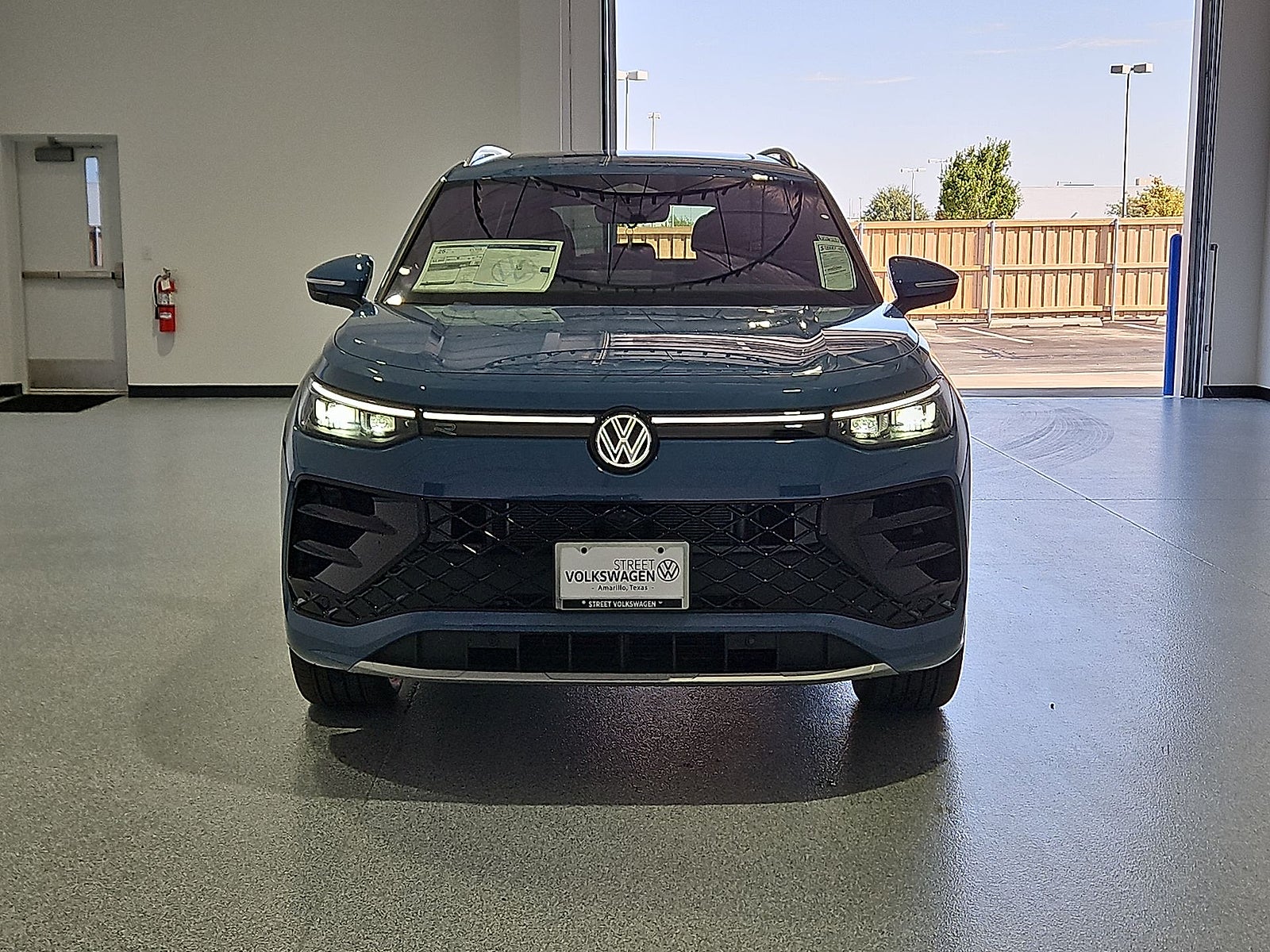 2026 Volkswagen Tiguan SEL R-Line Turbo