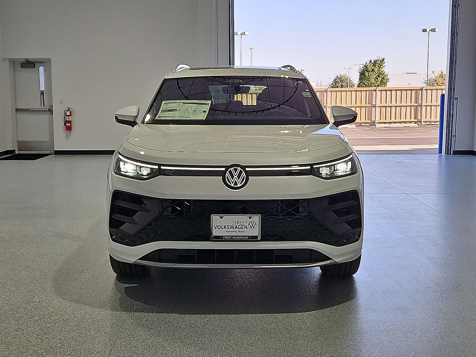 2026 Volkswagen Tiguan SEL R-Line Turbo