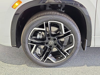 2026 Volkswagen Tiguan SEL R-Line Turbo
