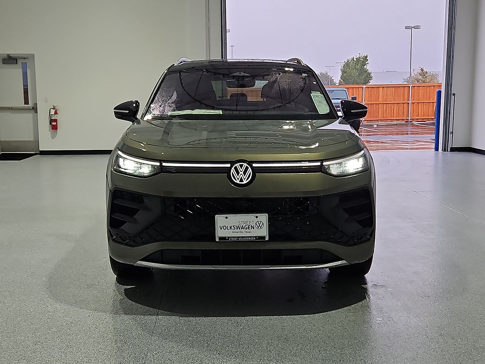 2026 Volkswagen Tiguan SEL R-Line Turbo