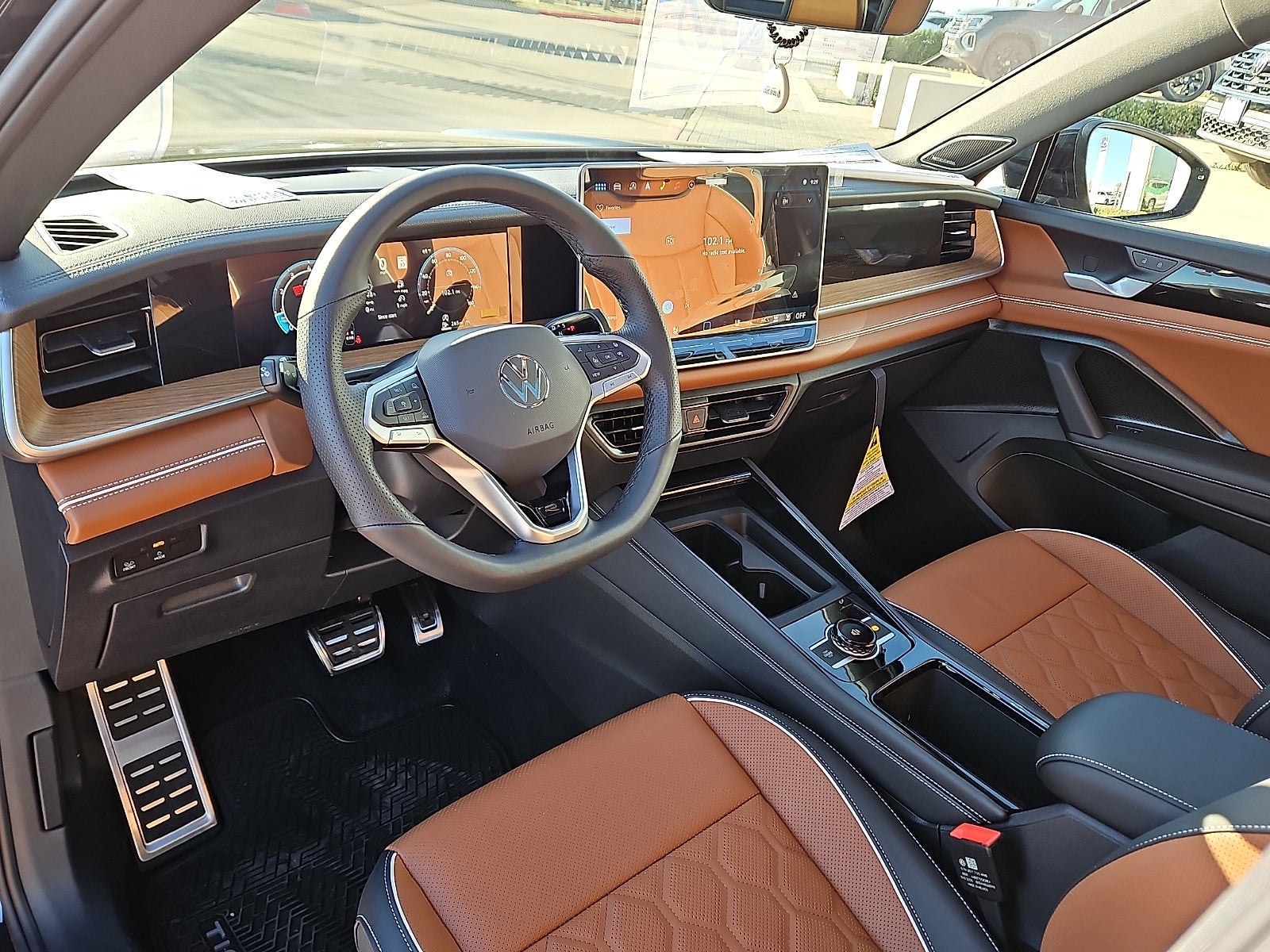 2026 Volkswagen Tiguan 2.0T SEL R-Line Turbo