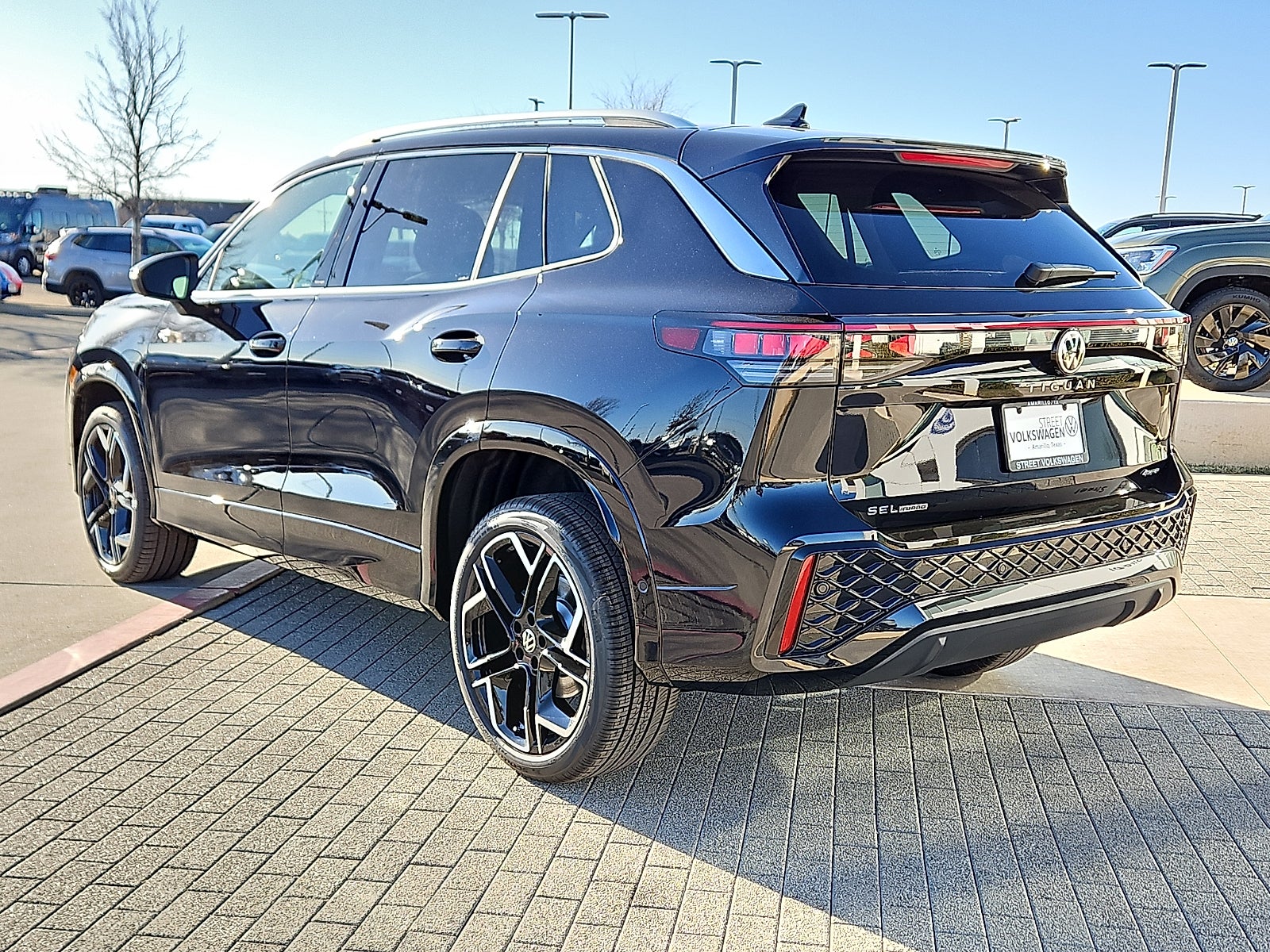 2026 Volkswagen Tiguan 2.0T SEL R-Line Turbo