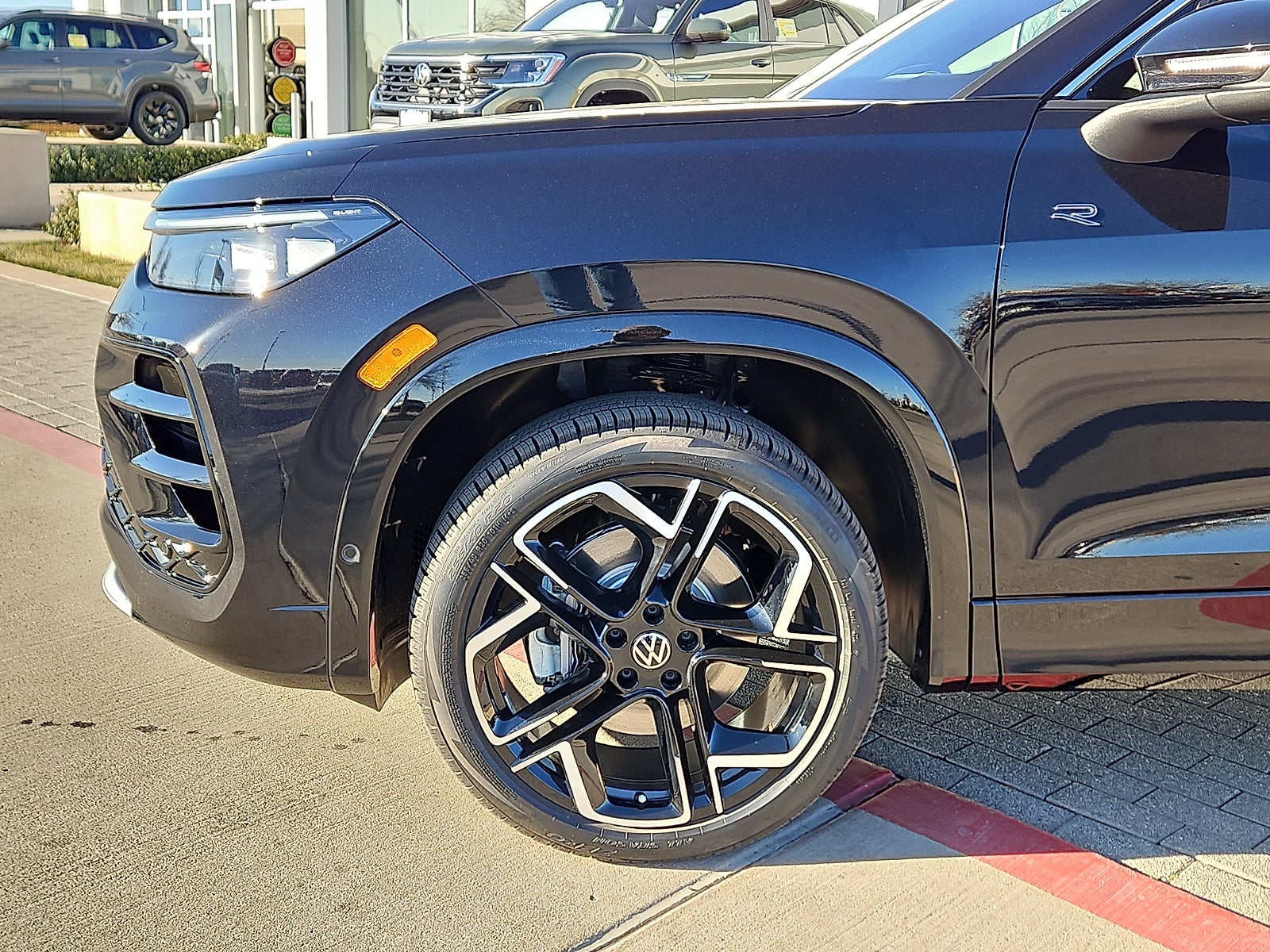 2026 Volkswagen Tiguan 2.0T SEL R-Line Turbo