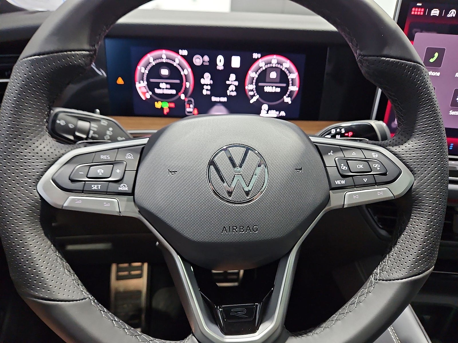 2026 Volkswagen Tiguan SEL R-Line Turbo