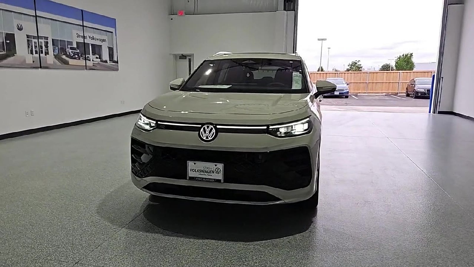 2026 Volkswagen Tiguan SEL R-Line Turbo