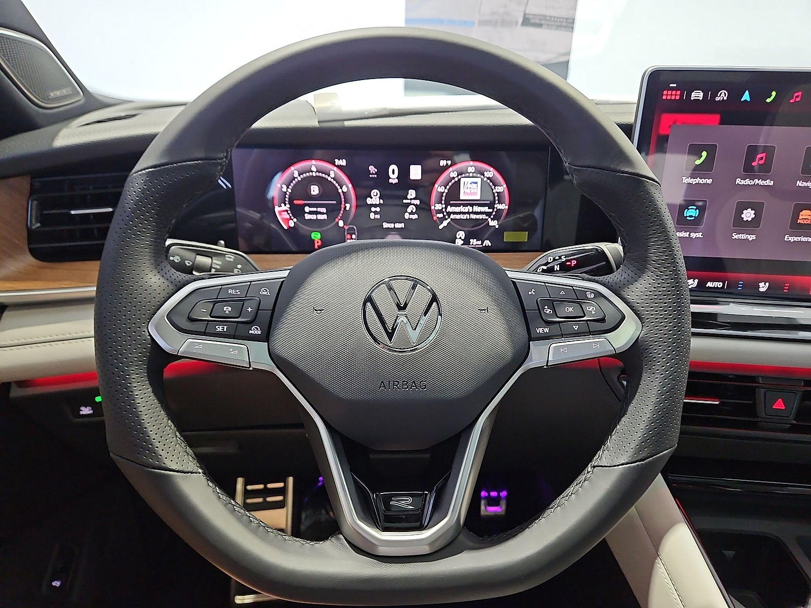 2026 Volkswagen Tiguan SEL R-Line Turbo