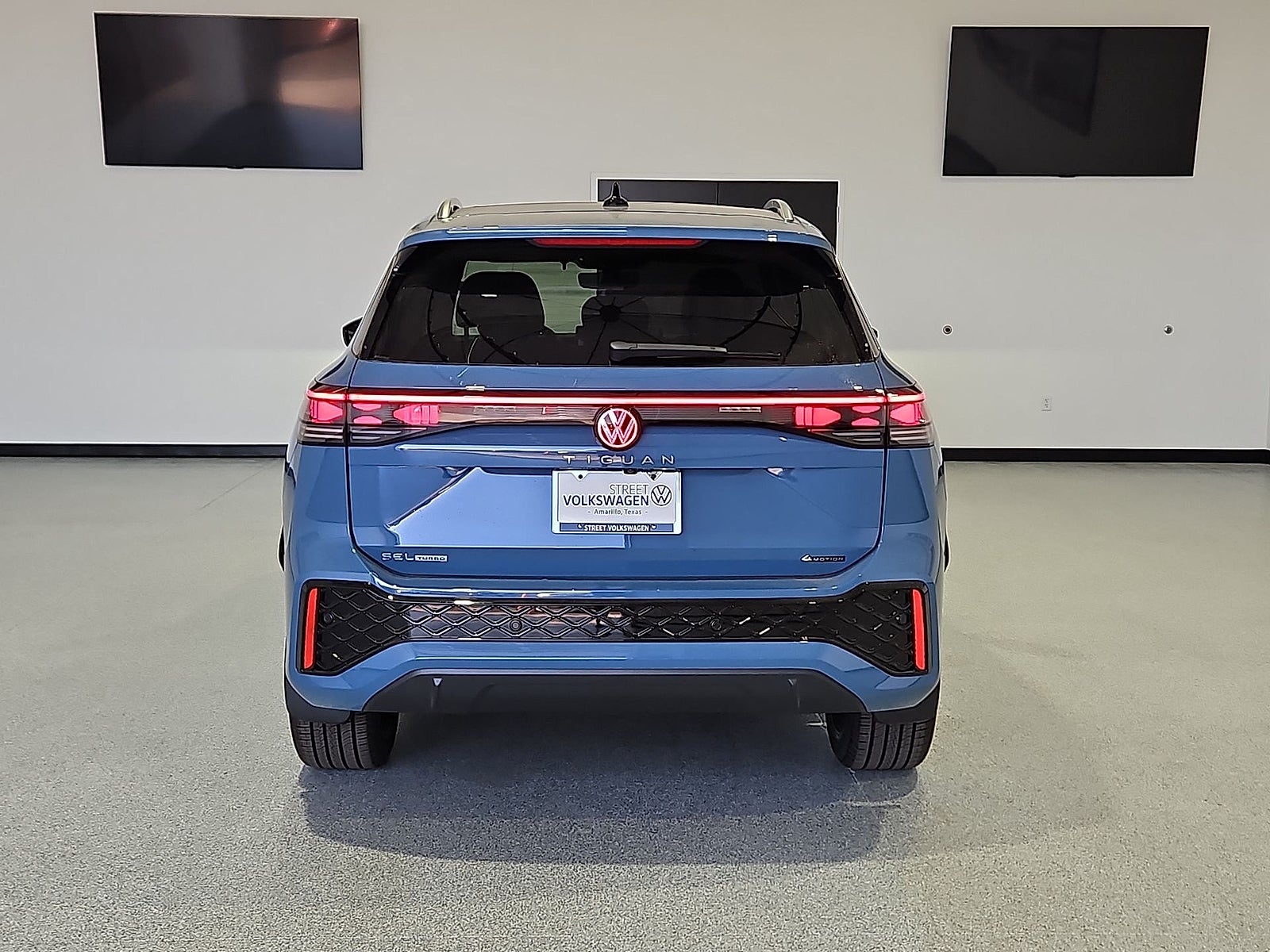 2026 Volkswagen Tiguan SEL R-Line Turbo