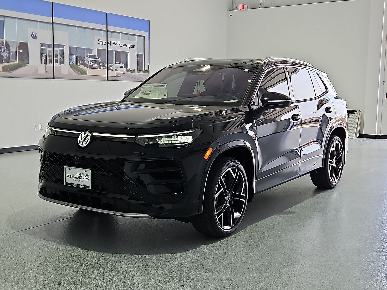 2026 Volkswagen Tiguan SEL R-Line Turbo