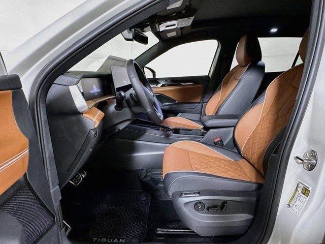 2026 Volkswagen Tiguan SEL R-Line Turbo
