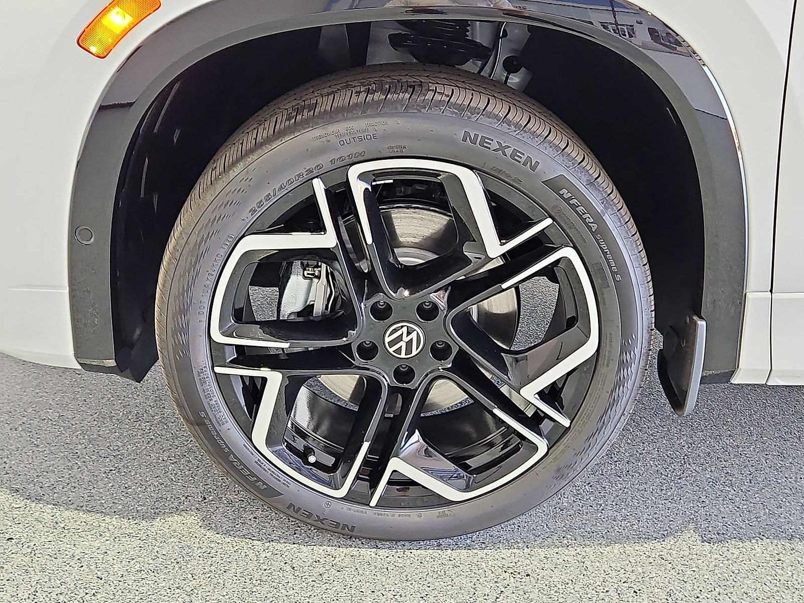 2026 Volkswagen Tiguan SEL R-Line Turbo