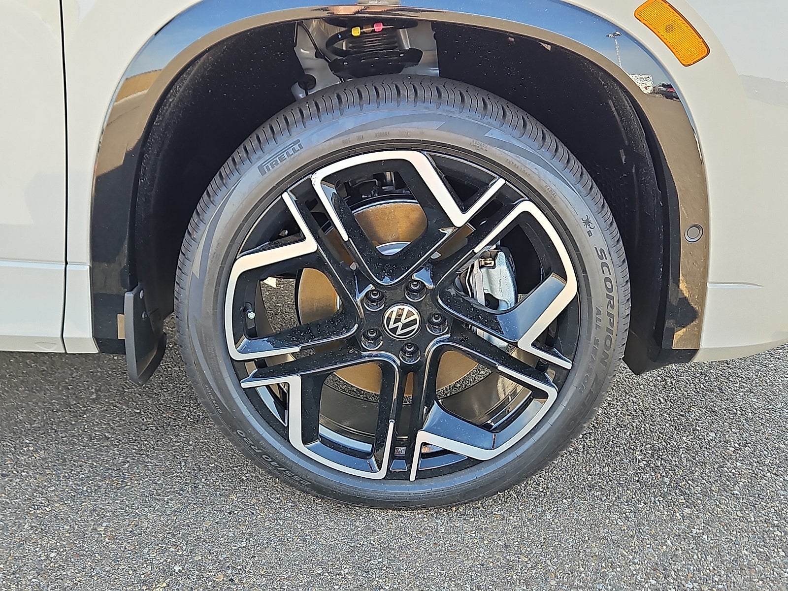 2026 Volkswagen Tiguan SEL R-Line Turbo