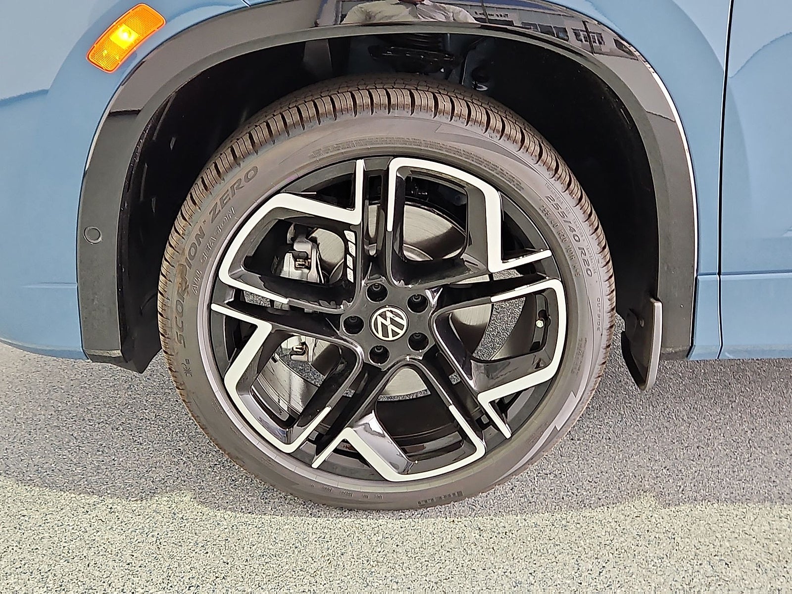 2026 Volkswagen Tiguan SEL R-Line Turbo