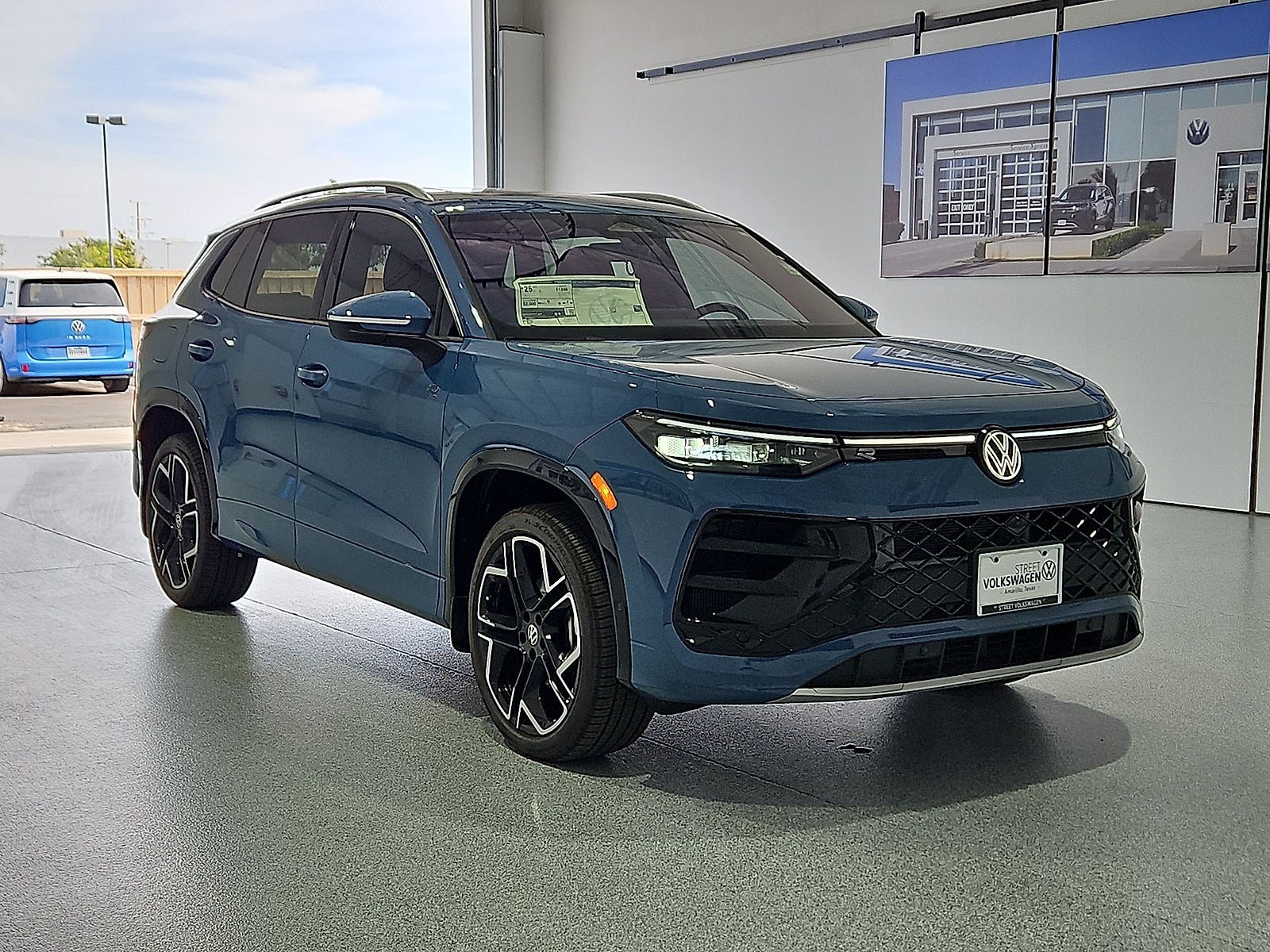 2026 Volkswagen Tiguan SEL R-Line Turbo