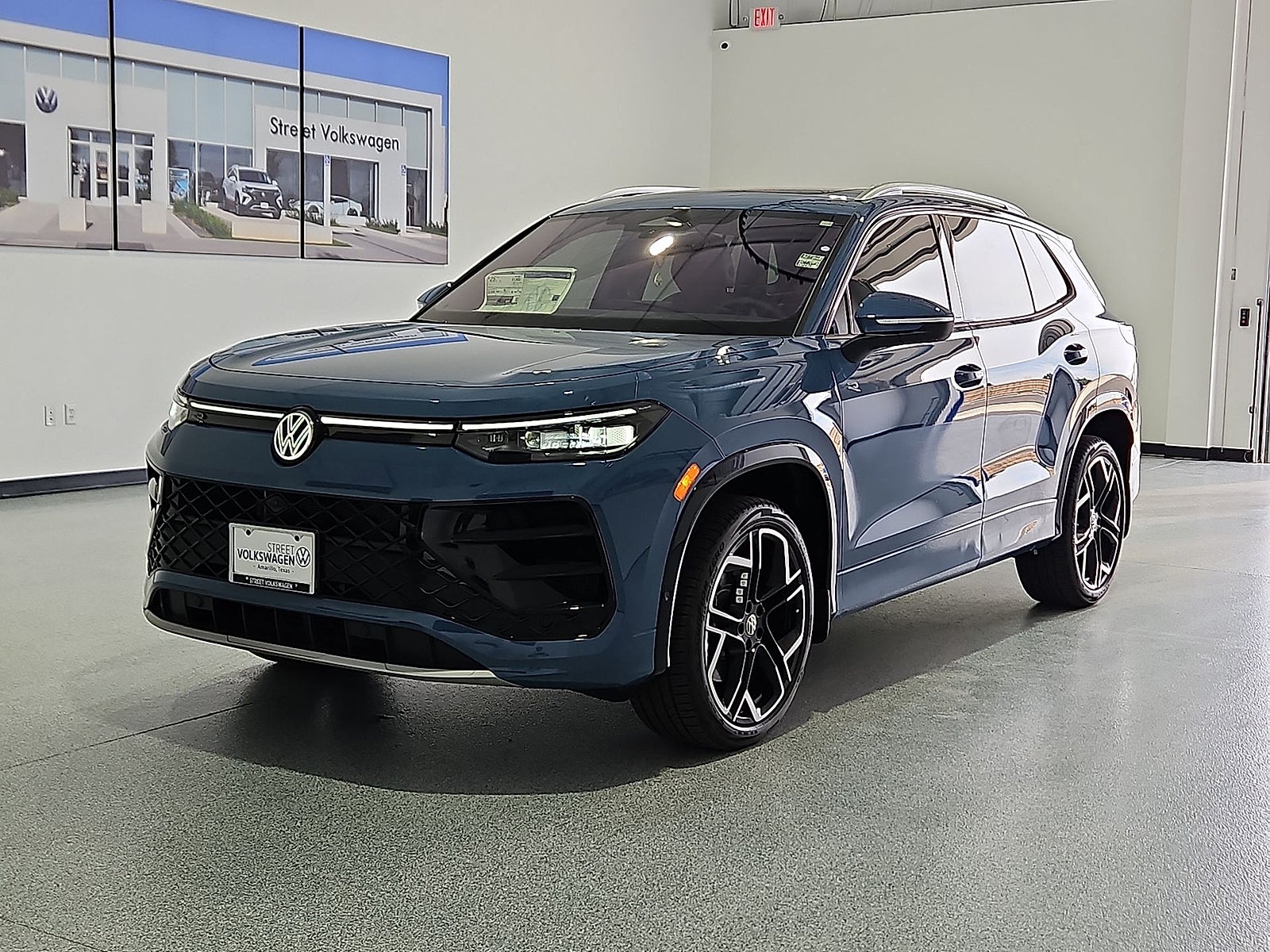 2026 Volkswagen Tiguan SEL R-Line Turbo