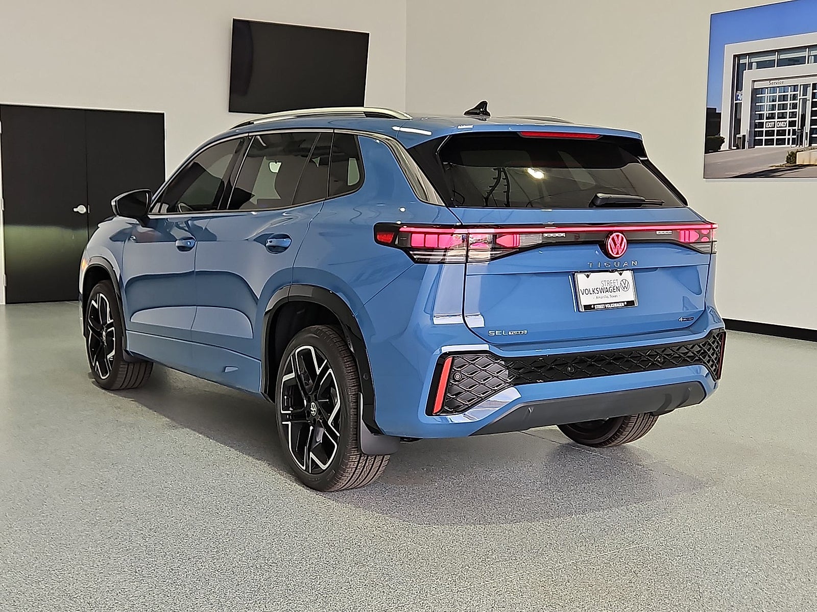 2026 Volkswagen Tiguan SEL R-Line Turbo