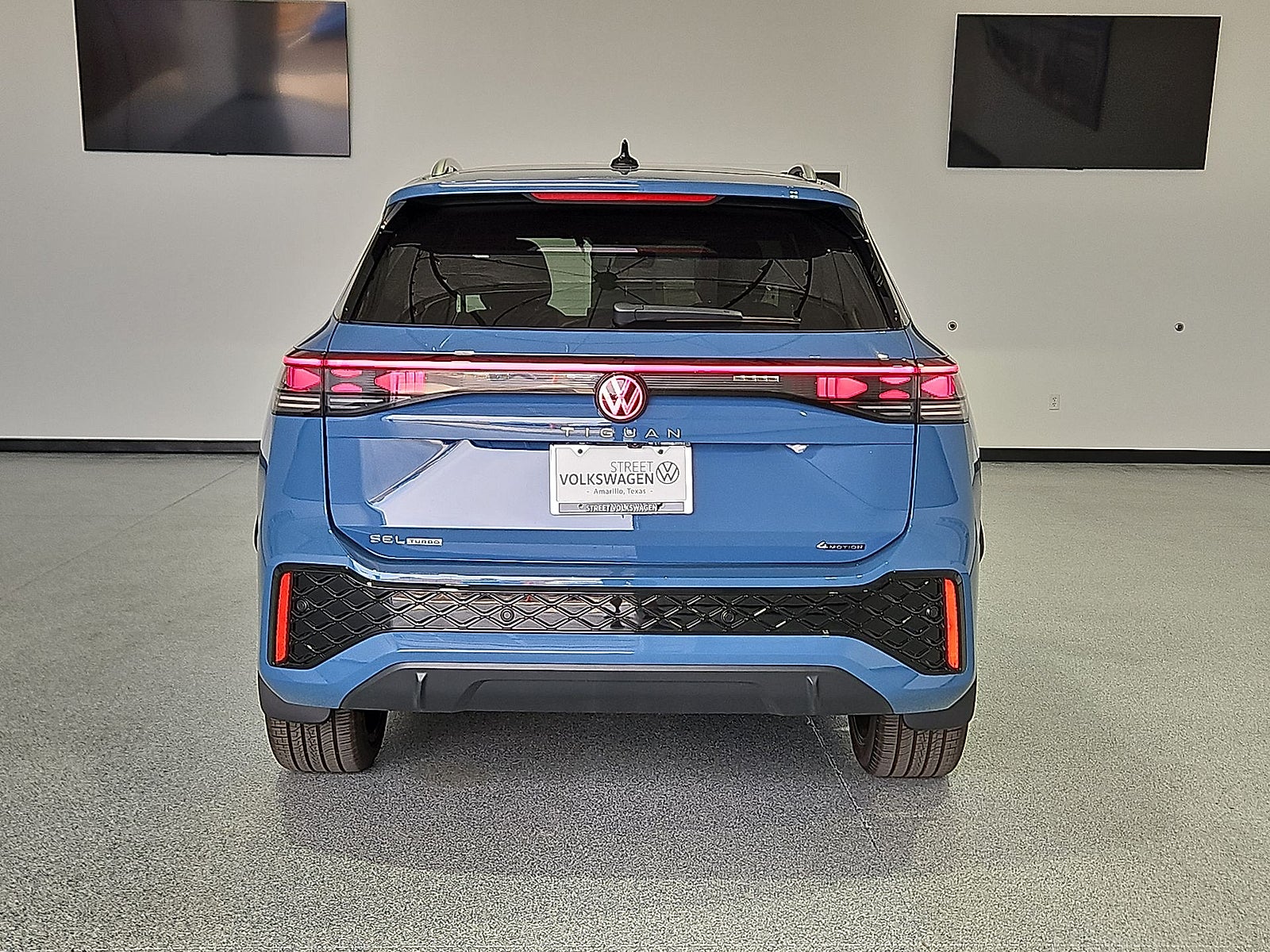 2026 Volkswagen Tiguan SEL R-Line Turbo