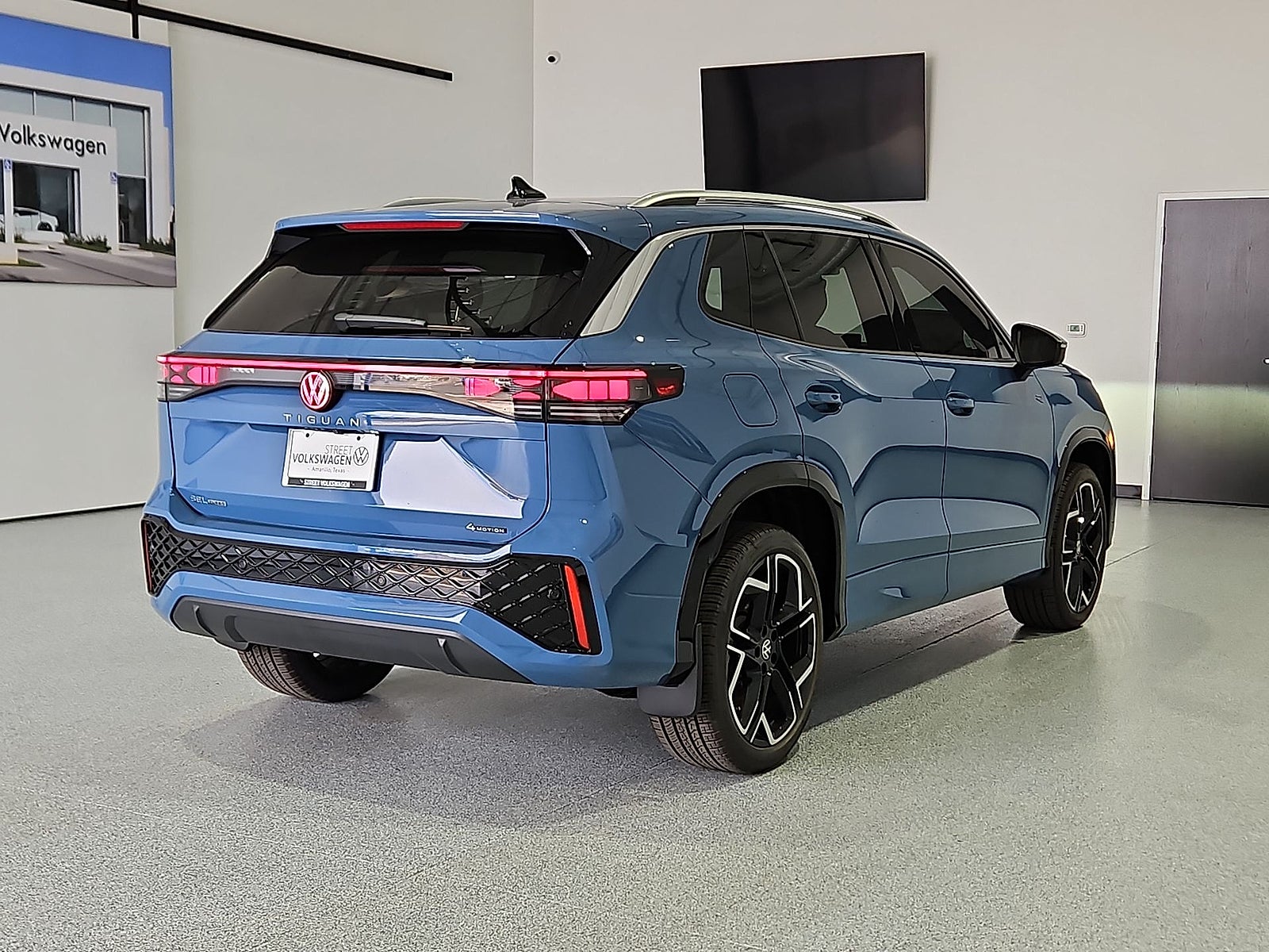 2026 Volkswagen Tiguan SEL R-Line Turbo