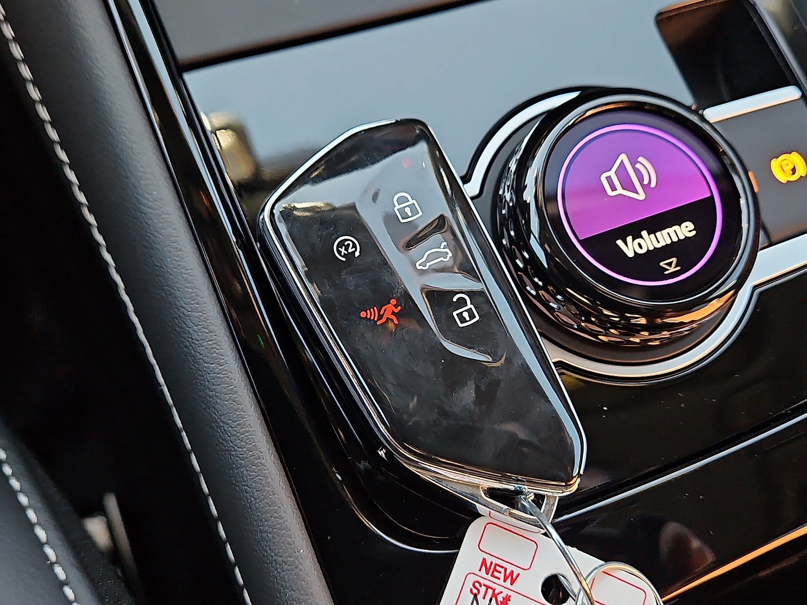 2026 Volkswagen Tiguan 2.0T SEL R-Line Turbo