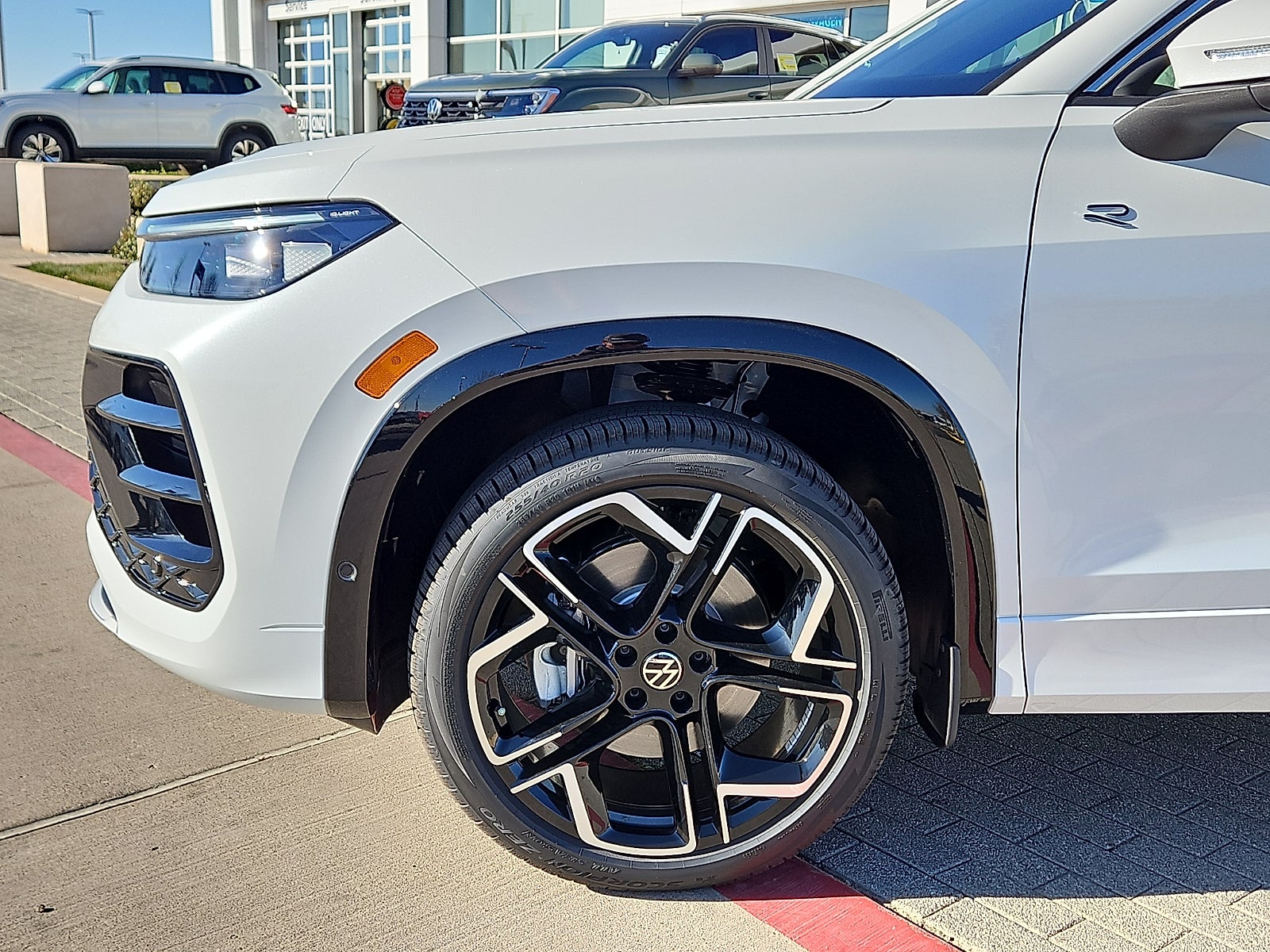 2026 Volkswagen Tiguan 2.0T SEL R-Line Turbo