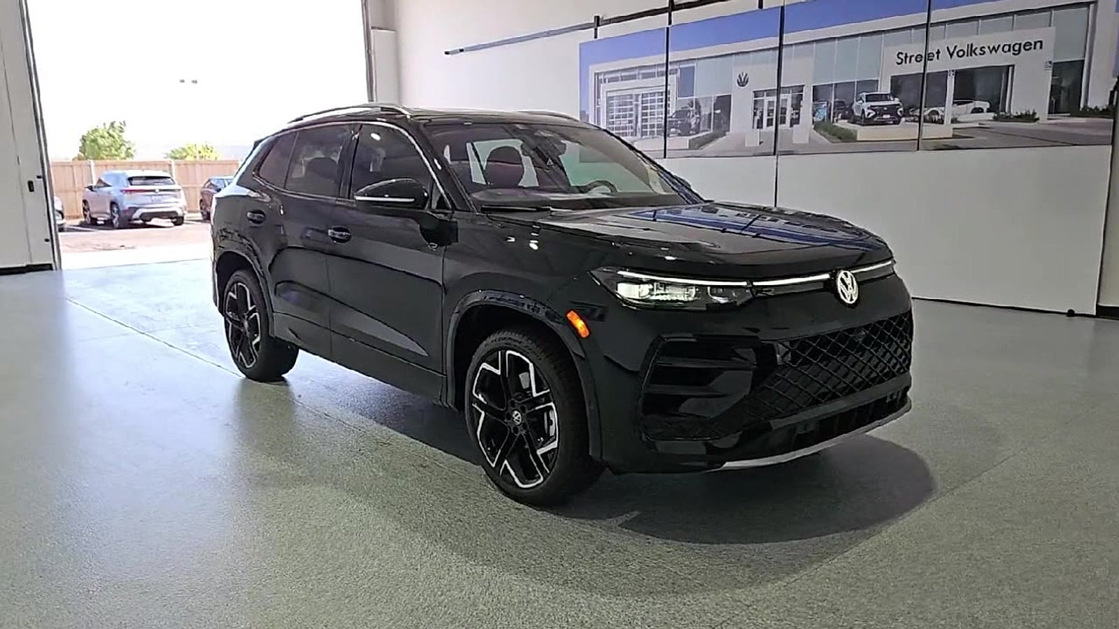 2026 Volkswagen Tiguan SEL R-Line Turbo