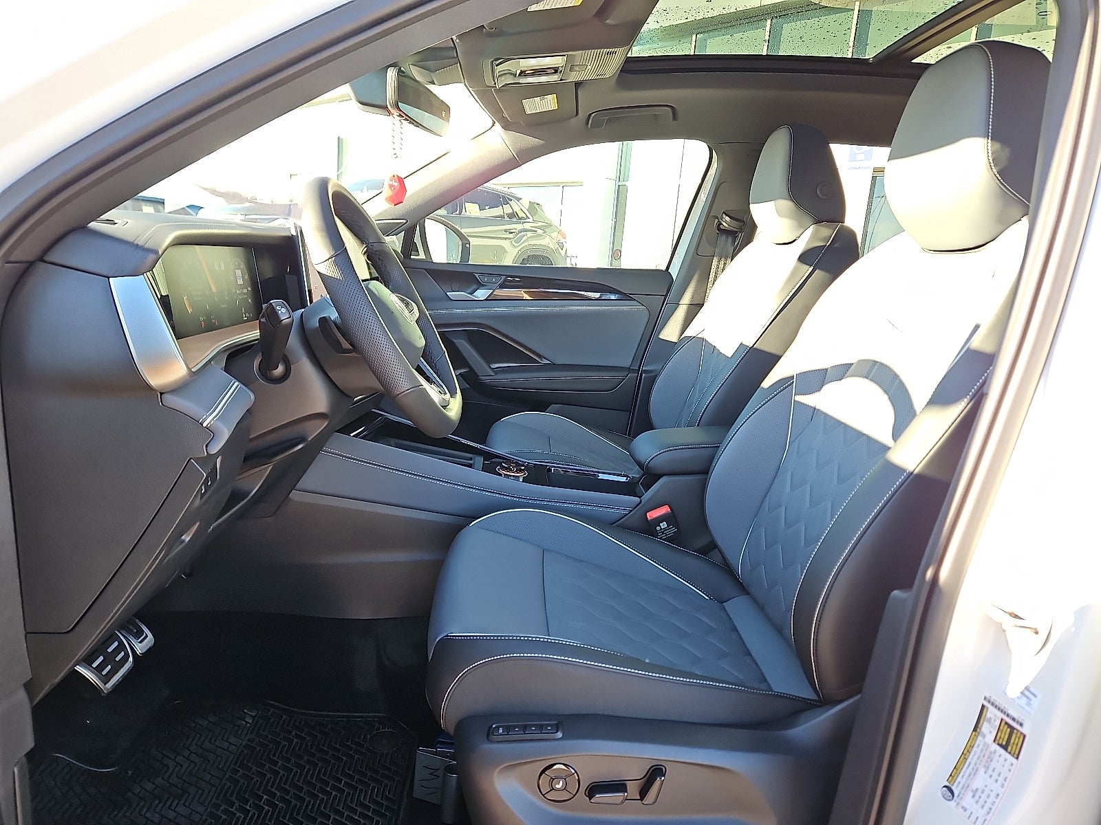 2026 Volkswagen Tiguan 2.0T SEL R-Line Turbo