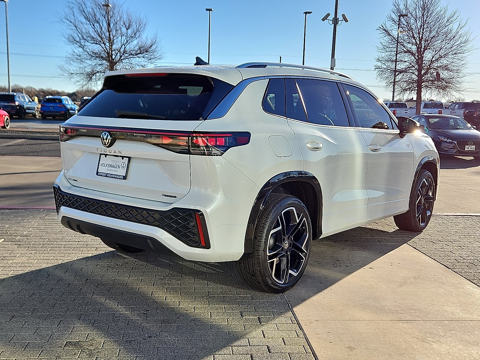 2026 Volkswagen Tiguan 2.0T SEL R-Line Turbo