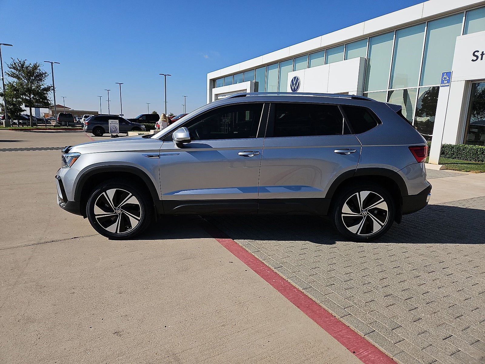2024 Volkswagen Taos 1.5T SE