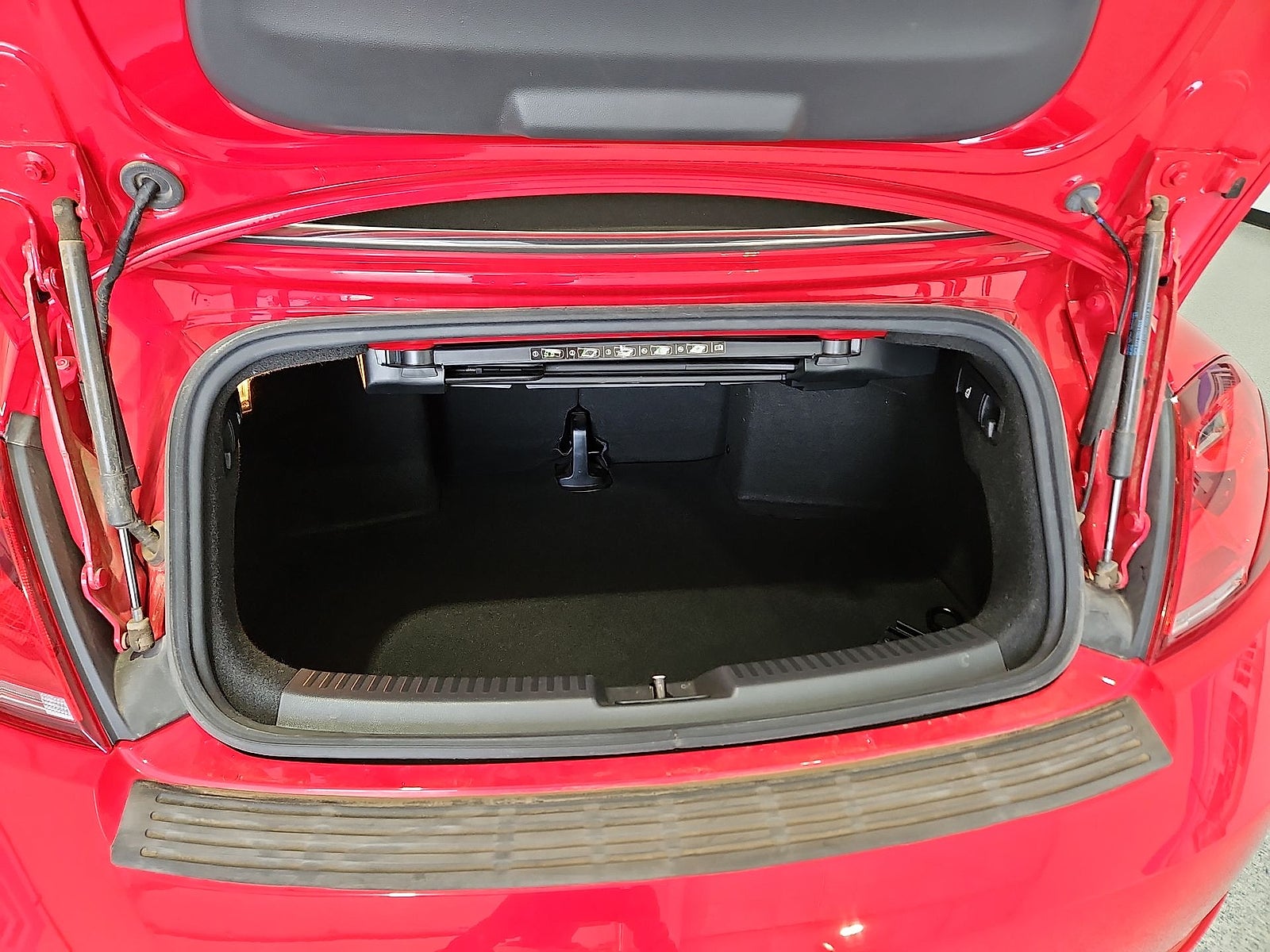 2019 Volkswagen Beetle 2.0T SE