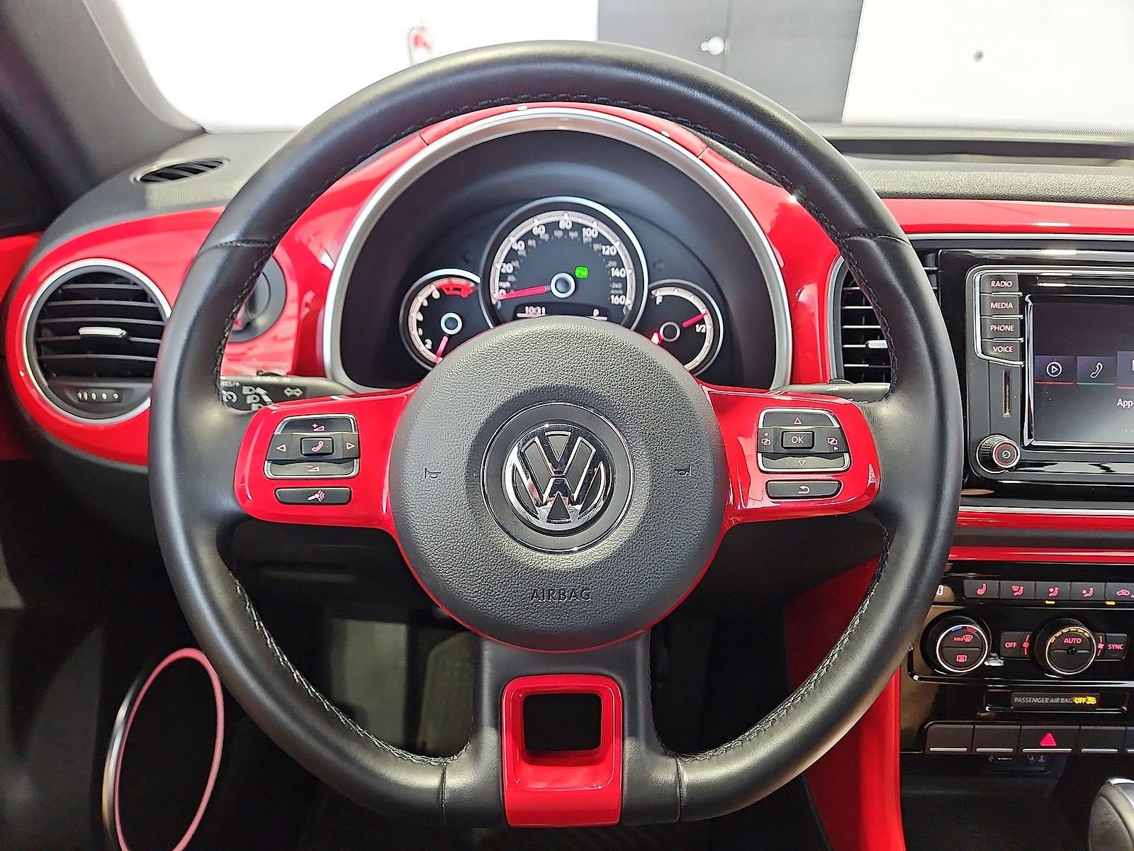 2019 Volkswagen Beetle 2.0T SE