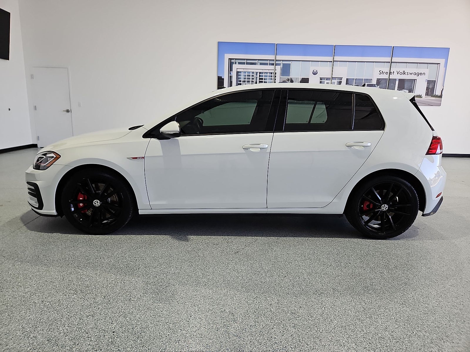 2020 Volkswagen Golf GTI 2.0T S