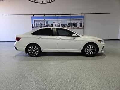 2027 Volkswagen Jetta SE