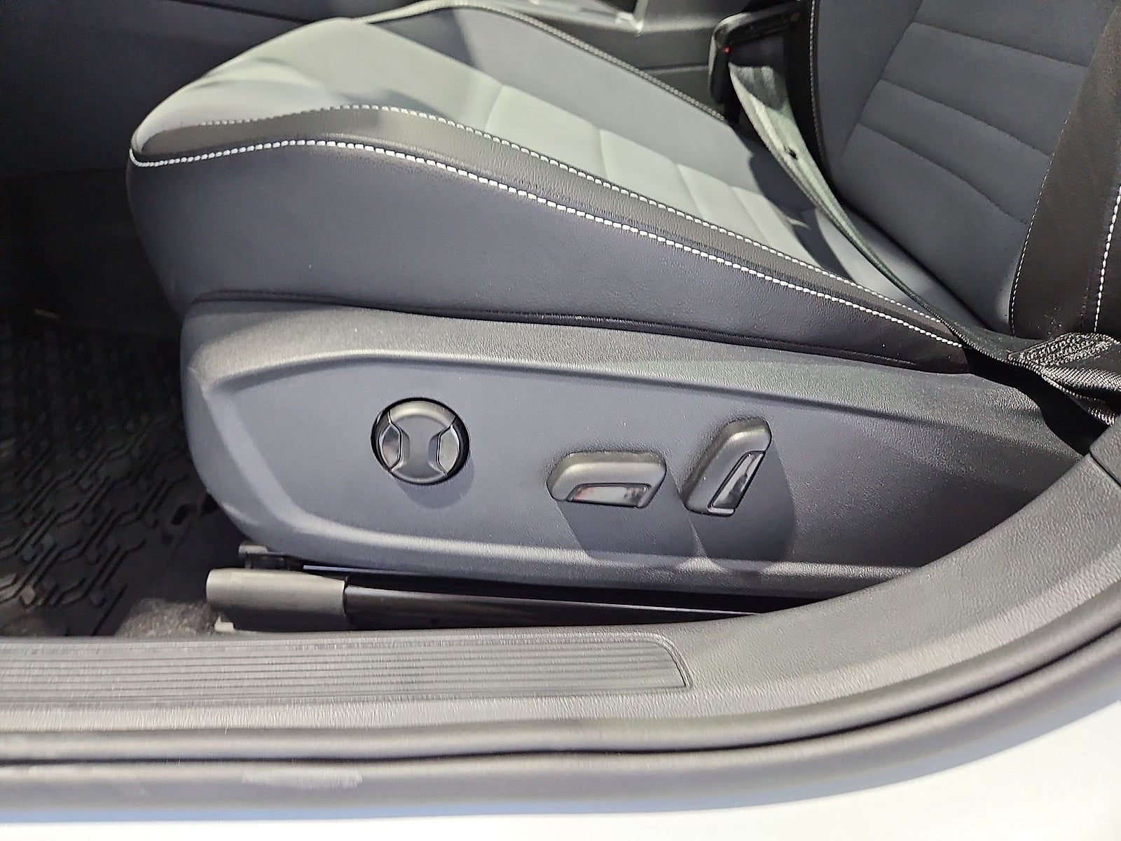2027 Volkswagen Jetta SE