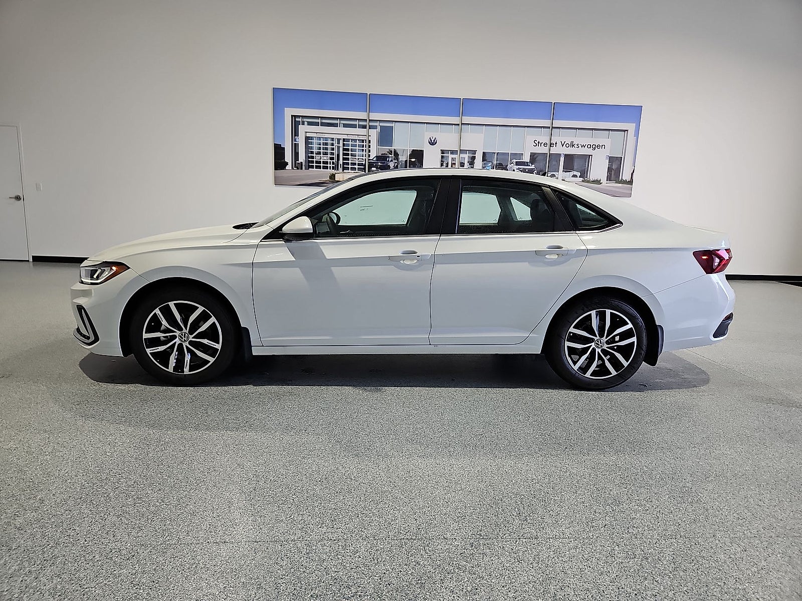 2027 Volkswagen Jetta SE