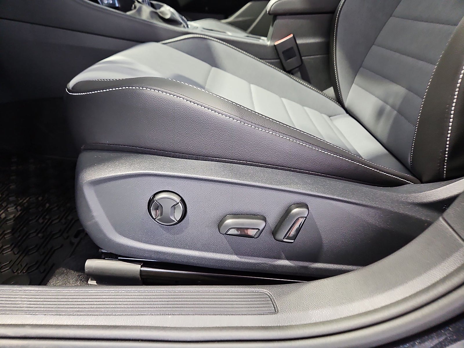 2027 Volkswagen Jetta SE