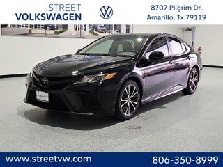 2018 Toyota Camry SE