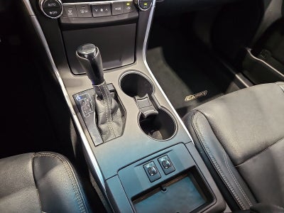 2016 Toyota Camry XLE