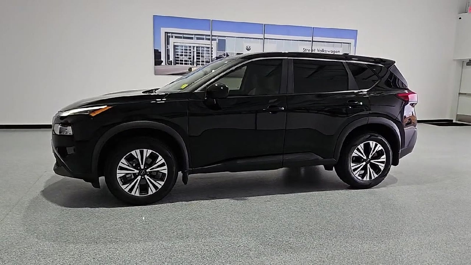 2023 Nissan Rogue SV FWD