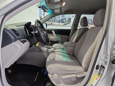 2013 Toyota Highlander Base