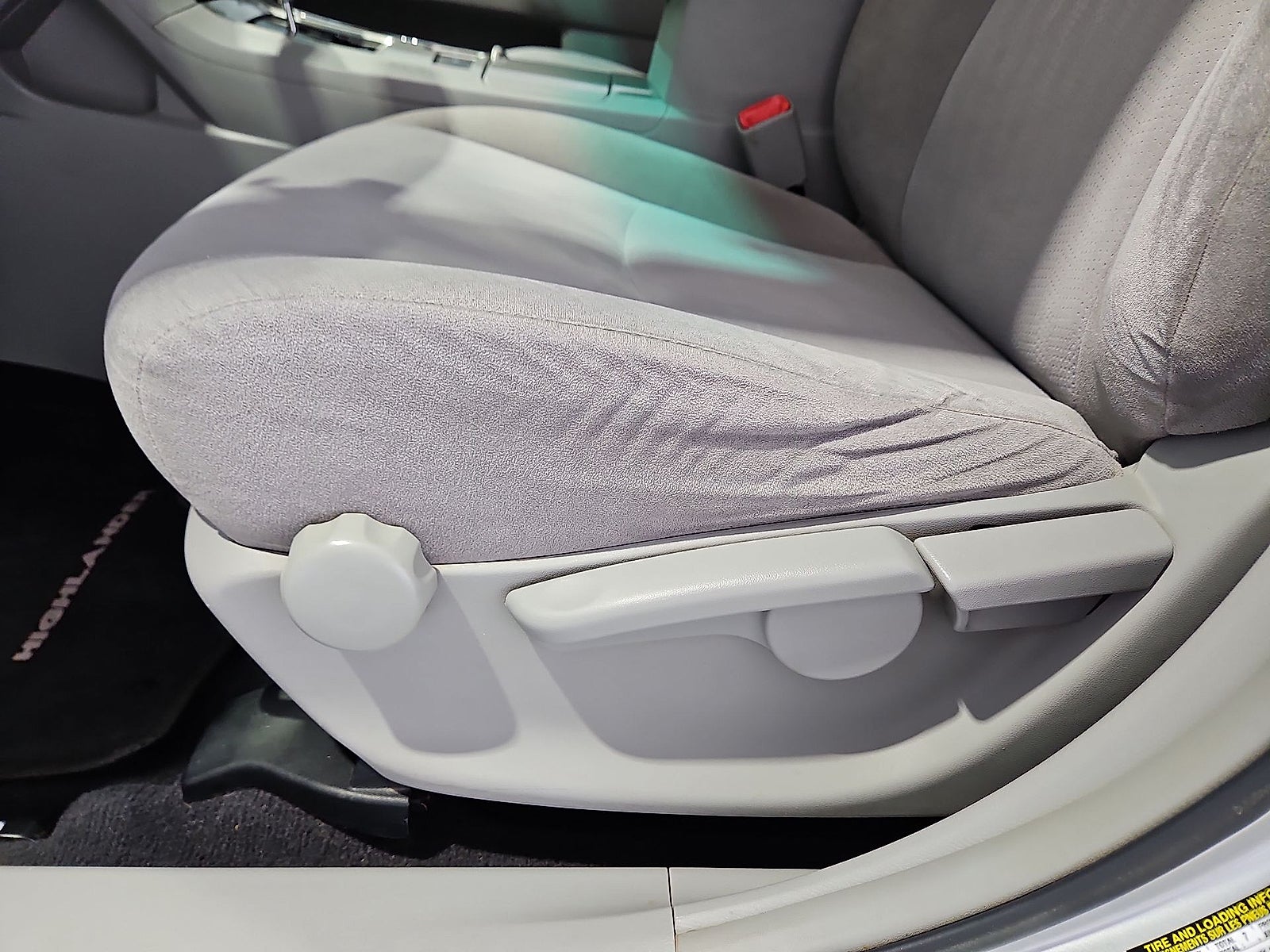 2013 Toyota Highlander Base