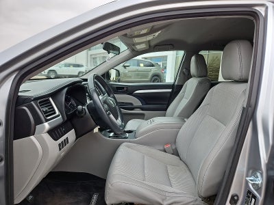 2016 Toyota Highlander LE Plus V6