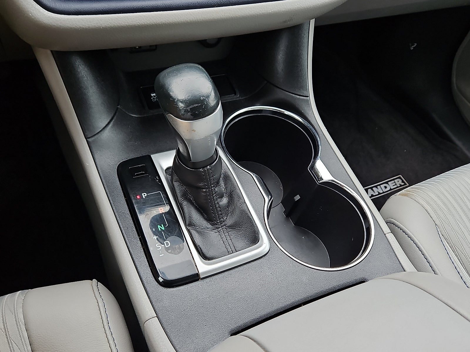 2016 Toyota Highlander LE Plus V6