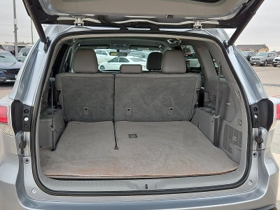 2016 Toyota Highlander LE Plus V6