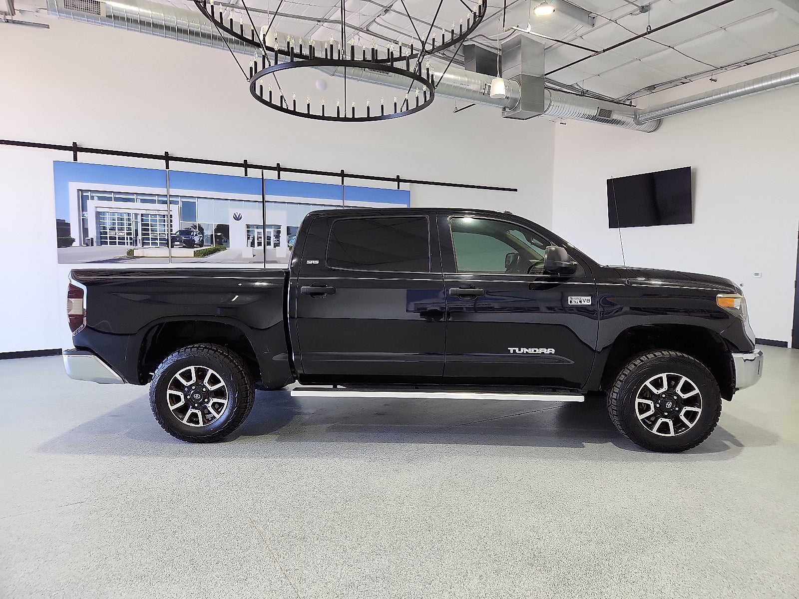 2019 Toyota Tundra SR5 5.7L V8